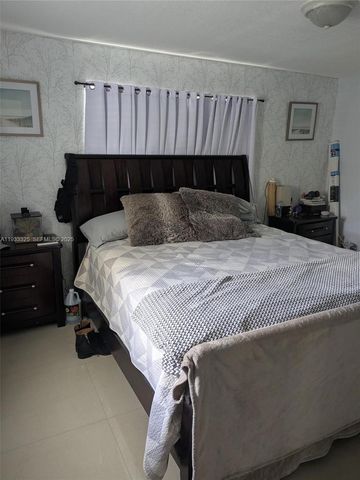 4105 NW 78th Way, Coral Springs, FL 33065