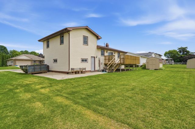 803 Sunset Street, New Hampton, IA 50659