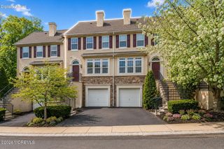 14 W Aspen Way, Matawan, NJ 07747