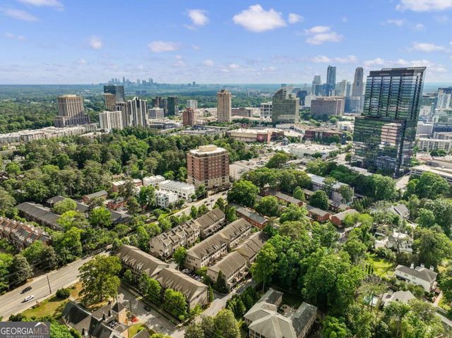 3668 Brookhaven Manor Crossing NE, Atlanta, GA 30319