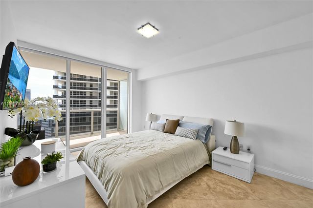 1830 S Ocean Dr 3104, Hallandale Beach, FL 33009