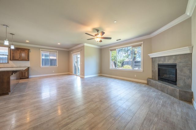 5571 Muir Peak Road, Redding, CA 96002