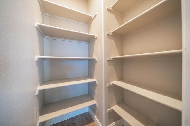 5571 Muir Peak Road, Redding, CA 96002