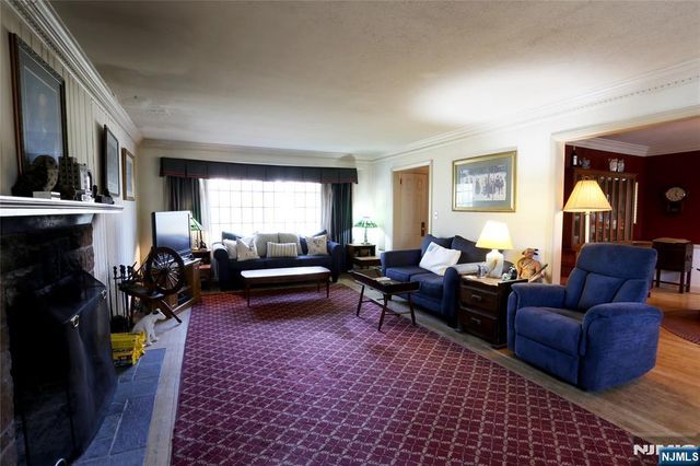 435 Carlton Road, Wyckoff, NJ 07481