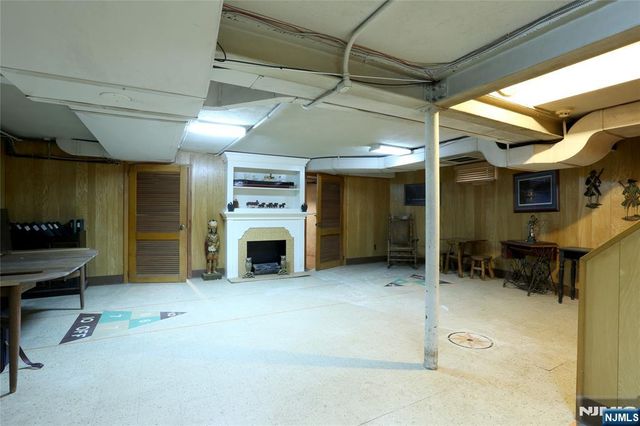 435 Carlton Road, Wyckoff, NJ 07481