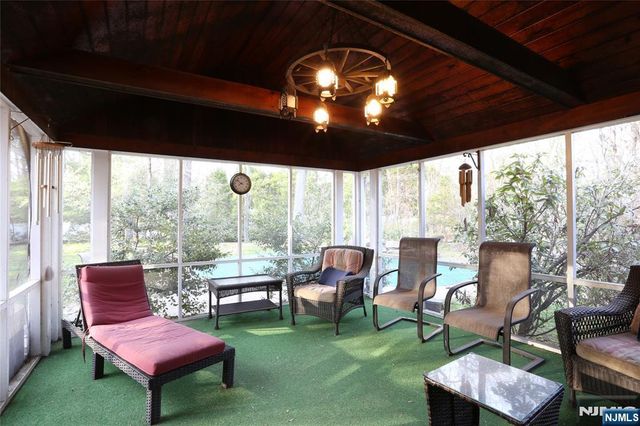 435 Carlton Road, Wyckoff, NJ 07481