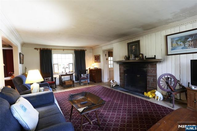 435 Carlton Road, Wyckoff, NJ 07481