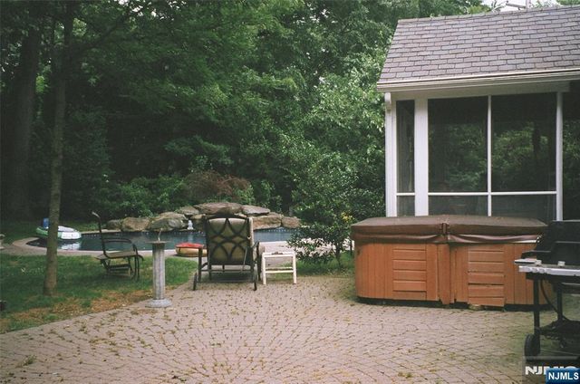 435 Carlton Road, Wyckoff, NJ 07481