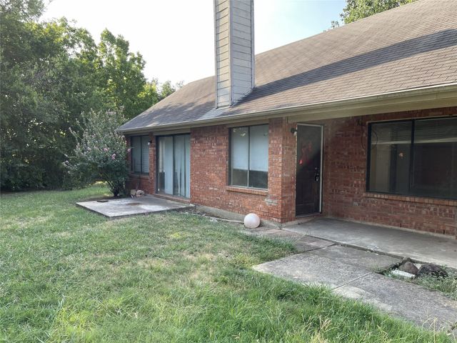 3098 Rustlewind Lane, Grand Prairie, TX 75052