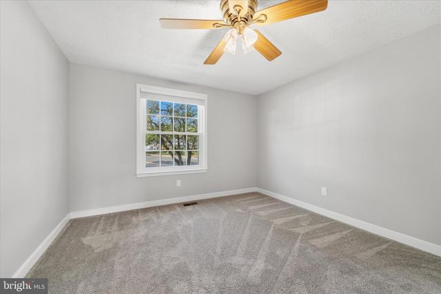 114 BIRCH ST NE, Leesburg, VA 20176