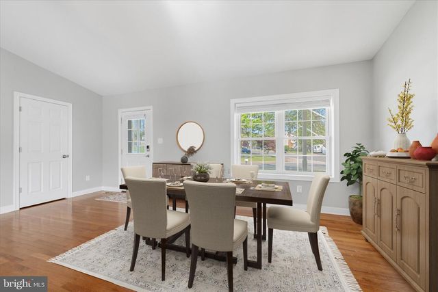 114 BIRCH ST NE, Leesburg, VA 20176