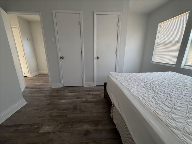 222 E Woodin Boulevard, Dallas, TX 75216