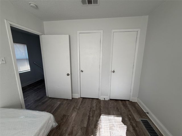 222 E Woodin Boulevard, Dallas, TX 75216