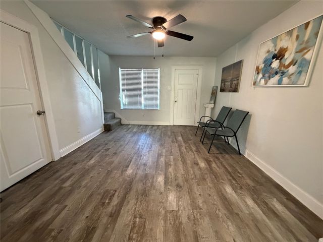 222 E Woodin Boulevard, Dallas, TX 75216