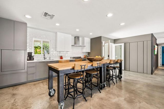 67830 Carroll Drive, Cathedral City, CA 92234