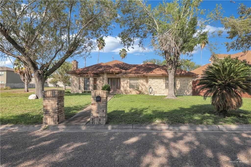 801 Meadow Wood Drive, Donna, TX 78537