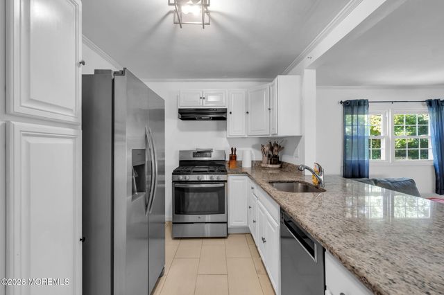63 Madison Avenue, Red Bank, NJ 07701