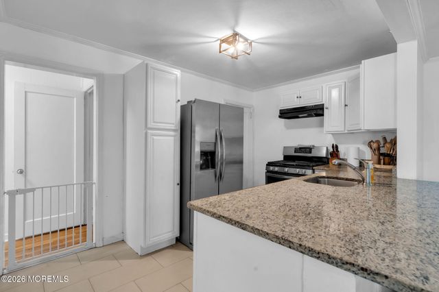 63 Madison Avenue, Red Bank, NJ 07701