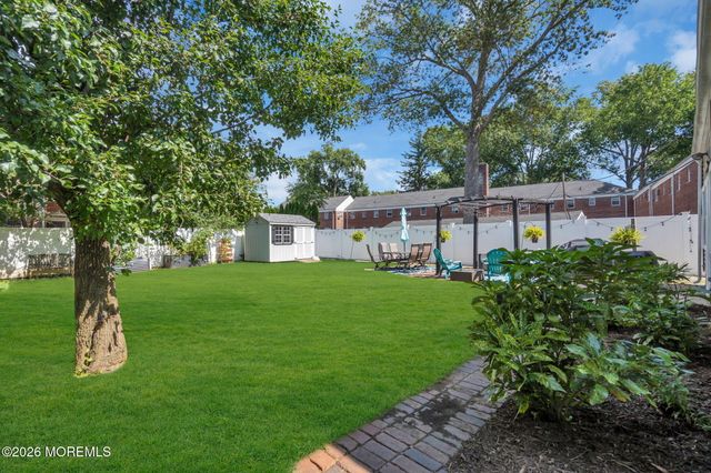 63 Madison Avenue, Red Bank, NJ 07701