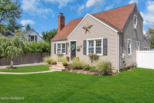 63 Madison Avenue, Red Bank, NJ 07701