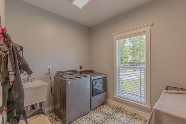 215 Red Oak Ridge Drive, Chickamauga, GA 30707