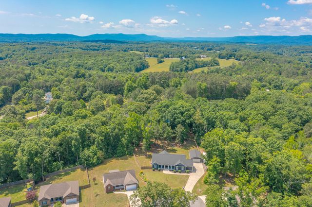 215 Red Oak Ridge Drive, Chickamauga, GA 30707