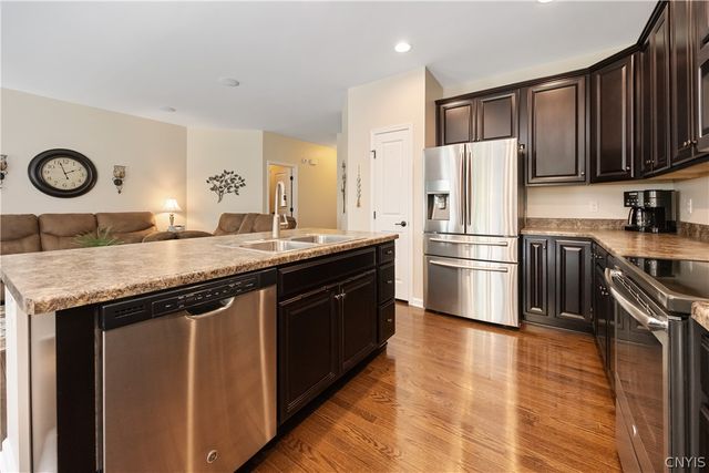 8526 McNamara Drive, Clay, NY 13041
