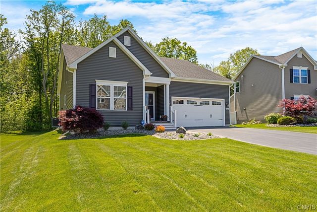 8526 McNamara Drive, Clay, NY 13041