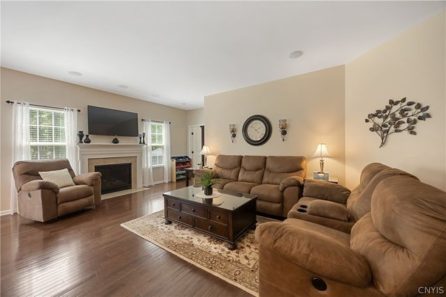 8526 McNamara Drive, Clay, NY 13041