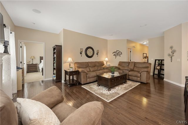 8526 McNamara Drive, Clay, NY 13041