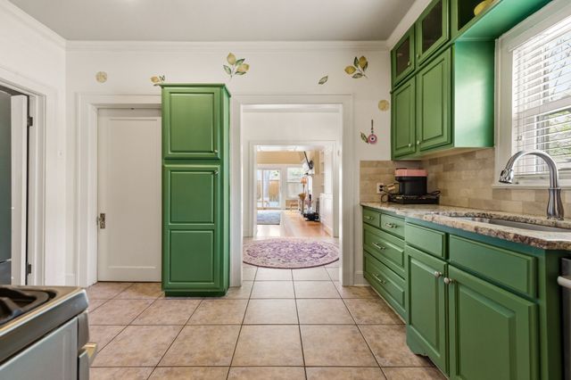 907 Monte Vista Drive, Dallas, TX 75223