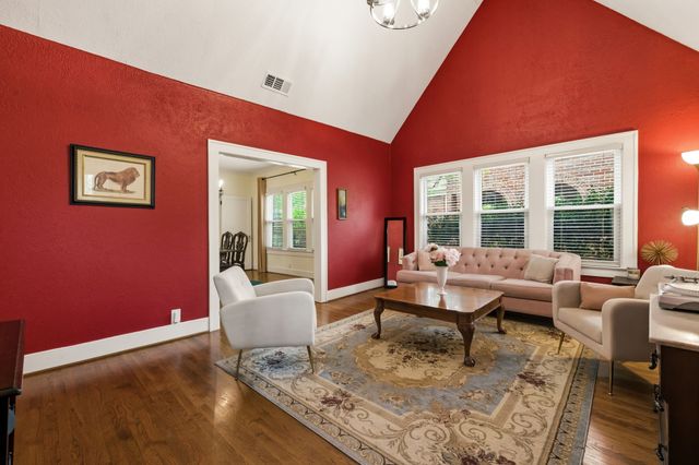 907 Monte Vista Drive, Dallas, TX 75223