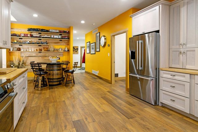 2144 N Jacobson Road, Suttons Bay, MI 49682