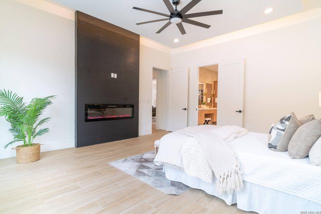 22824 LINWOOD RDG, San Antonio, TX 78255