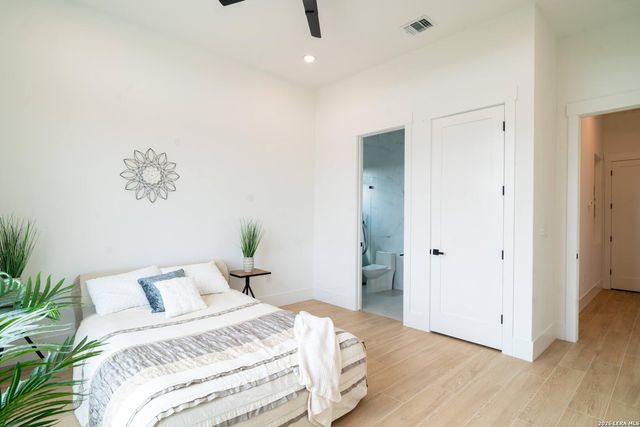 22824 LINWOOD RDG, San Antonio, TX 78255