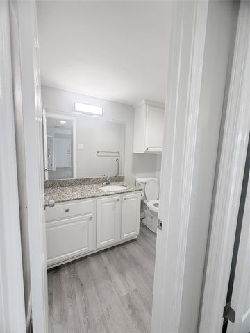 18333 Roehampton Drive 515, Dallas, TX 75252