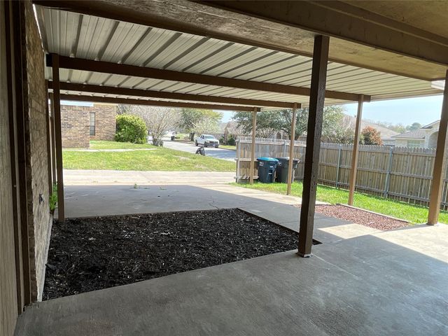 459 Little Valley Court, Fort Worth, TX 76108
