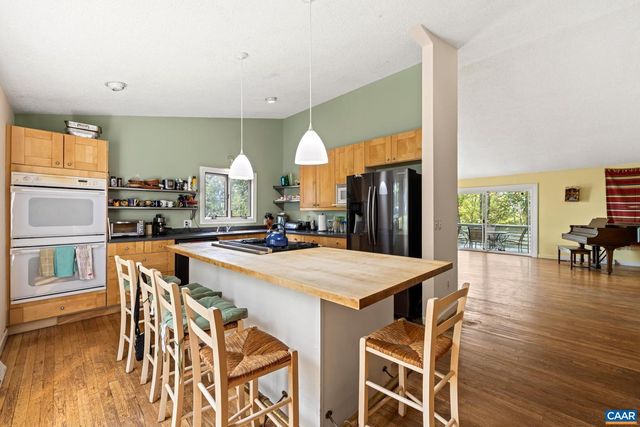 1880 NORTH PANTOPS DR, Charlottesville, VA 22911