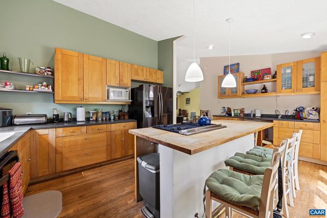 1880 NORTH PANTOPS DR, Charlottesville, VA 22911