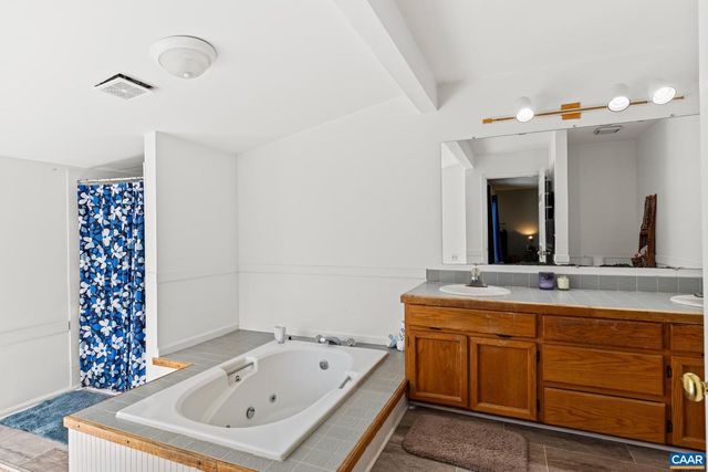 1880 NORTH PANTOPS DR, Charlottesville, VA 22911