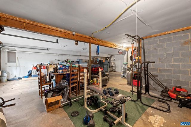 1880 NORTH PANTOPS DR, Charlottesville, VA 22911