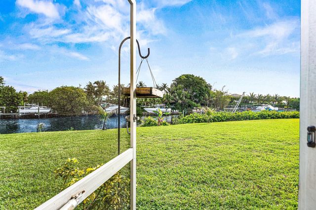 342 Southwind Drive 102, North Palm Beach, FL 33408