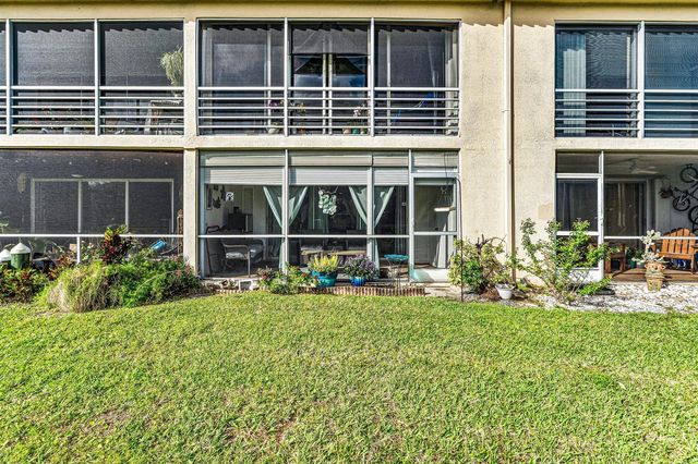 342 Southwind Drive 102, North Palm Beach, FL 33408