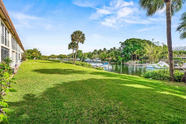 342 Southwind Drive 102, North Palm Beach, FL 33408