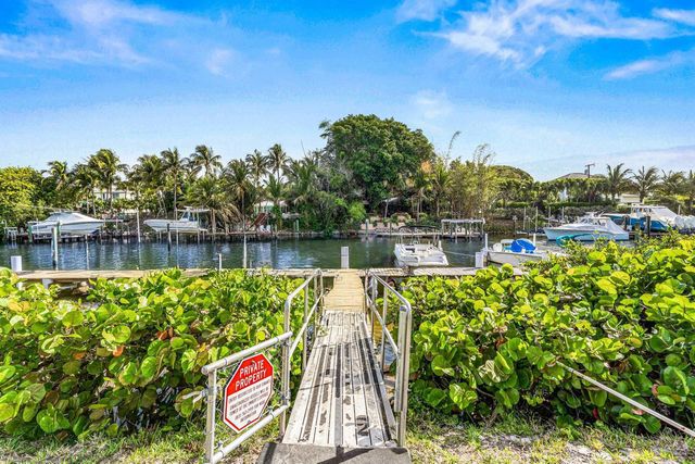 342 Southwind Drive 102, North Palm Beach, FL 33408