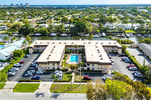 342 Southwind Drive 102, North Palm Beach, FL 33408