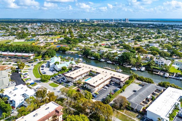 342 Southwind Drive 102, North Palm Beach, FL 33408