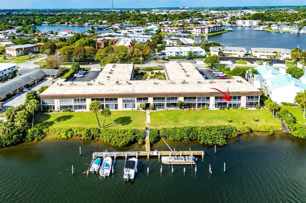 342 Southwind Drive 102, North Palm Beach, FL 33408