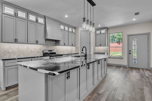 2740 Canton Drive, Fort Worth, TX 76112