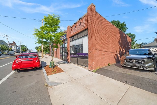 688 Broadway, Chelsea, MA 02150